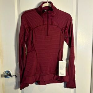 BNWT Lululemon Run For Gold 1/2 Zip size 8